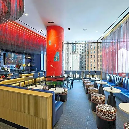 Hotel Courtyard By Marriott Manhattan/central Park 4*