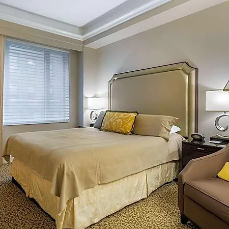 Hotel Omni Berkshire Place 4*