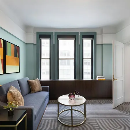 The Algonquin Times Square, Autograph Collection Hotel 4*