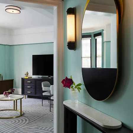 The Algonquin Times Square, Autograph Collection 4*