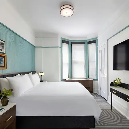 The Algonquin Times Square, Autograph Collection Hotel