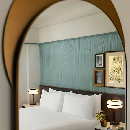 The Algonquin Times Square, Autograph Collection Hotel 4*