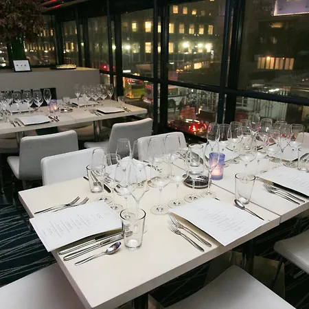 Hyatt Grand Hotel 4*