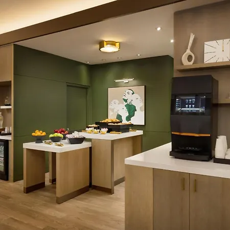 Millennium Premier Times Square Hotel 4*