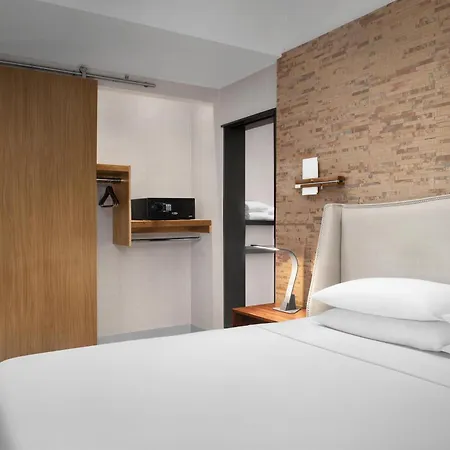 Hyatt Herald Square Hotel 4*