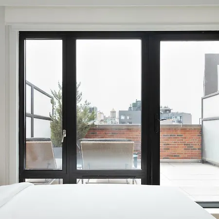 Arlo Soho 4*