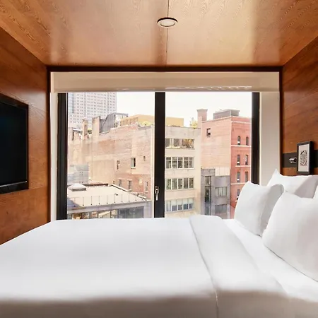 Arlo Soho