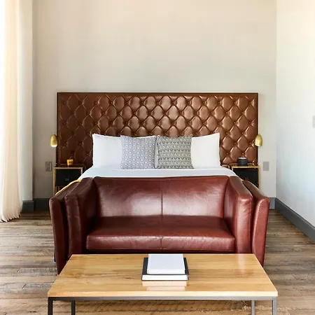 Arlo Williamsburg Hotel 5*