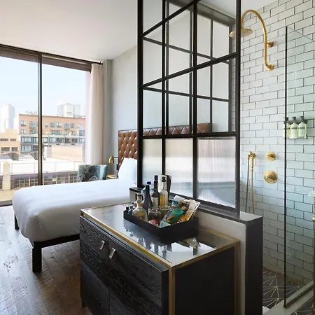Arlo Williamsburg 5*