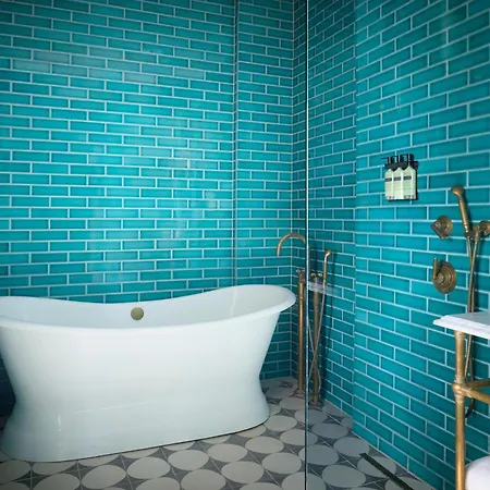 Arlo Williamsburg New York