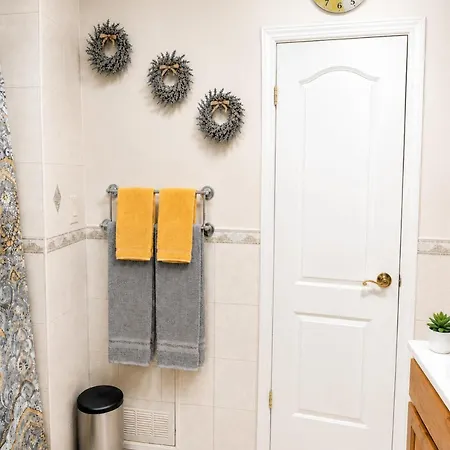 Spacious Comfy In Cozy Classy Duplex 2*