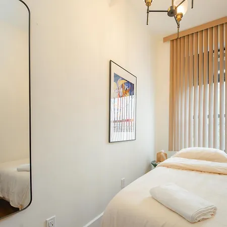 Hostel Lamartine Chelsea *