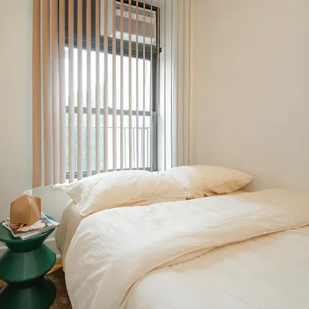 Lamartine Chelsea Hostel New York