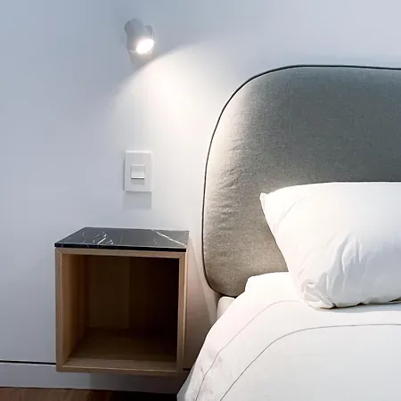 Ample And Cozy In Brooklyn Apartment *