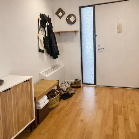 Apartment Bright & Stylish Bronx Retreat Near Manhattan