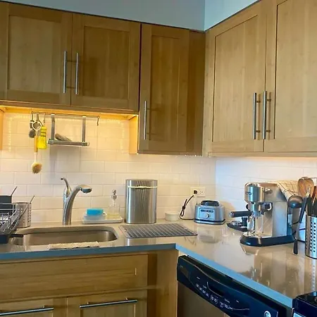 Apartment Bright & Stylish Bronx Retreat Near Manhattan New York