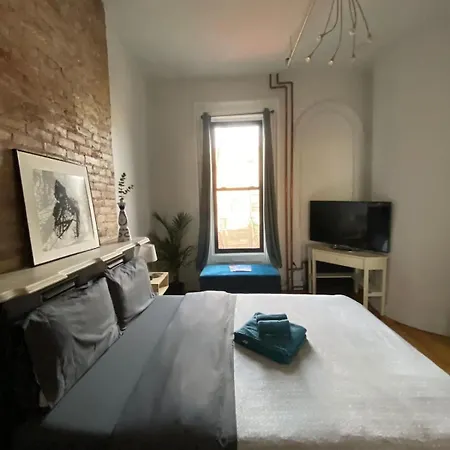 Apartment Brooklyn Matchbox *