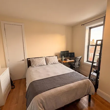 Apartment Trendy Williamsburg Oasis - Ac, Fast Wi-fi & Dishwasher