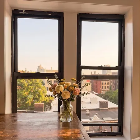 Apartment Trendy Williamsburg Oasis - Ac, Fast Wi-fi & Dishwasher