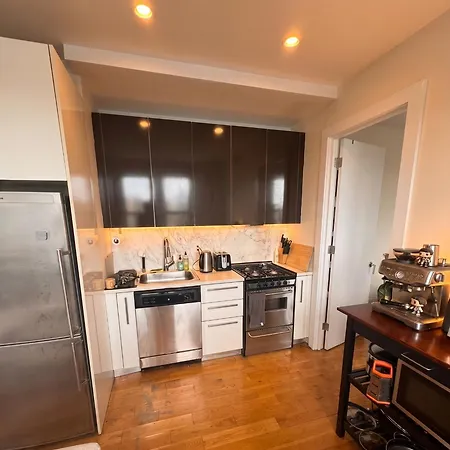 Apartment Trendy Williamsburg Oasis - Ac, Fast Wi-fi & Dishwasher *