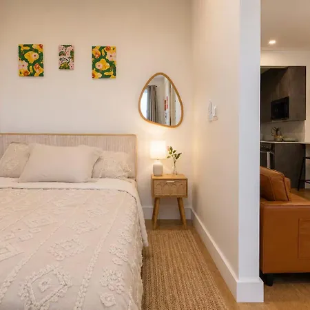 Apartment Cozy With Balcony&washer Close To Train *