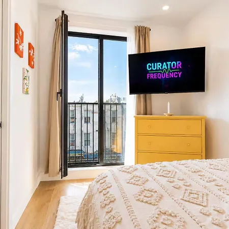 Cozy With Balcony&washer Close To Train