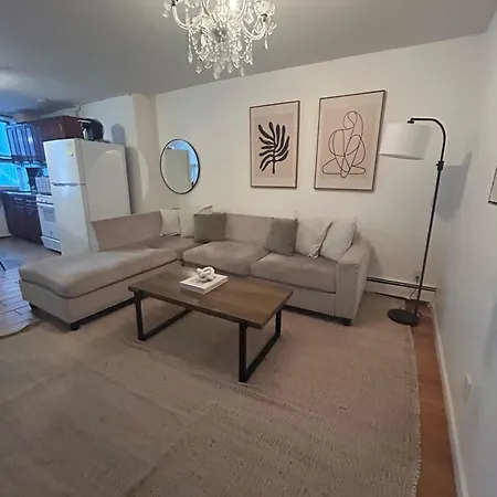 Apartment Entire In Manhattan *