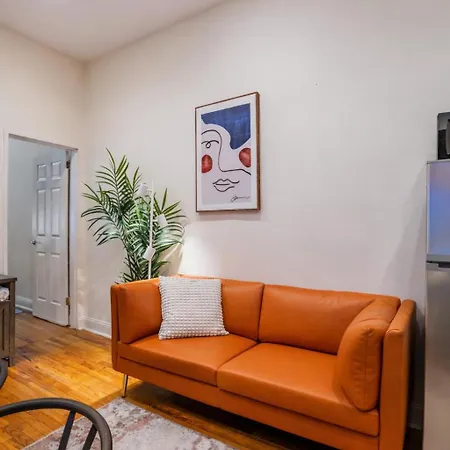 3 Bedroom Cozy In Manhattan Valley Apartment *