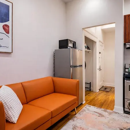 3 Bedroom Cozy In Manhattan Valley Apartment New York