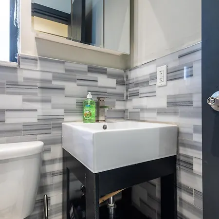 4 Bedroom Paradise Next To Park Apartment New York