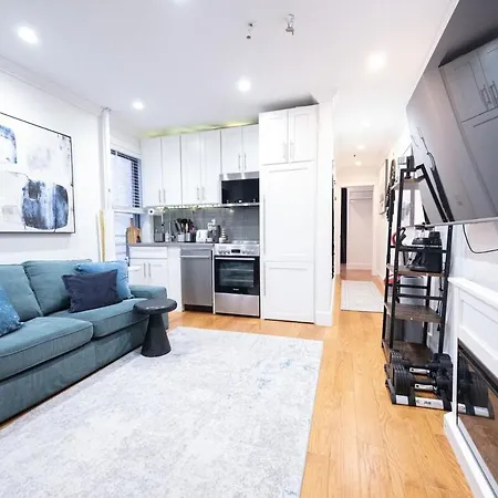2br Near Mount Sinai & Metropolitan Hospitals Apartment *