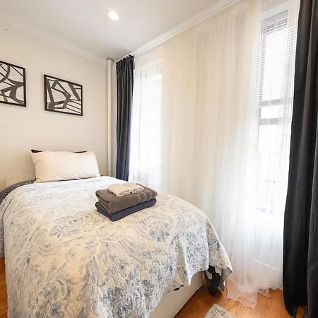 Apartment 2br Near Mount Sinai & Metropolitan Hospitals New York