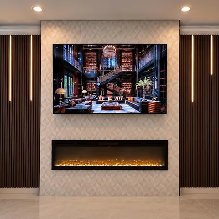 Hotel Liv Bronx Grand Opening 4*