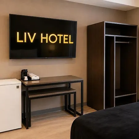 Liv Bronx Grand Opening 4*