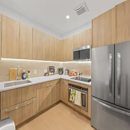 Guest house Walk To Broadway & Times Square! Quiet Private Room In Manhattan
