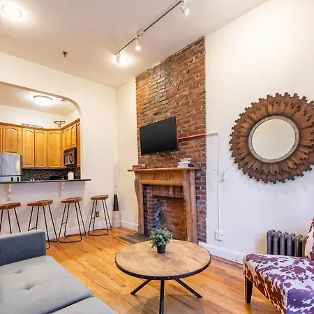 Spacious 1-bedroom Retreat In Harlem New York