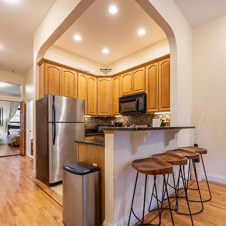 Spacious 1-bedroom Retreat In Harlem
