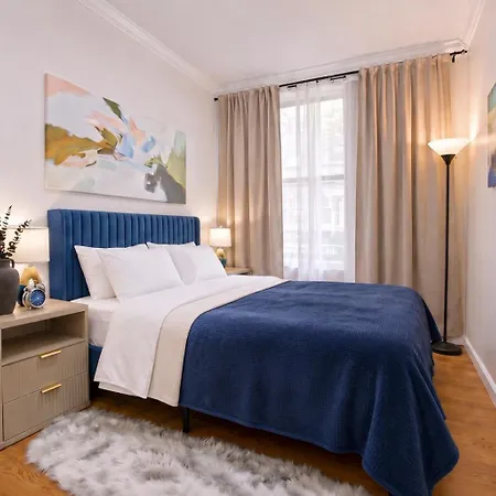 Apartment 2 Bedroom Stylish Getaway New York