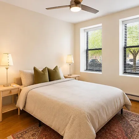 Stylish Harlem Duplex With Private Patio Near Park *