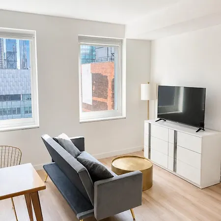 Luxury Midtown 2br, Views, 24-7 Doorman, W-d * New York