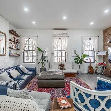 Williamsburg Townhouse 3br Townhouse With Private Garden