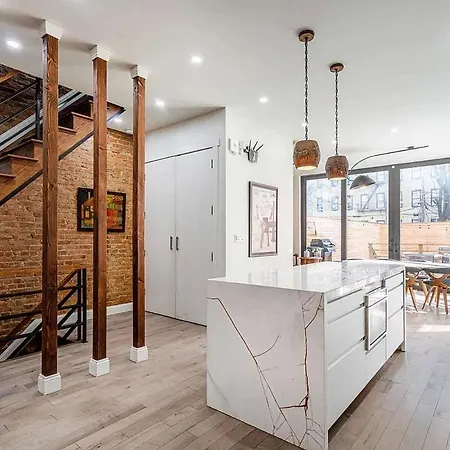 Williamsburg Townhouse 3br Townhouse With Private Garden Apartment