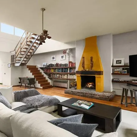 Village Place By Stayhaus 2br With 3 Terraces Apartment