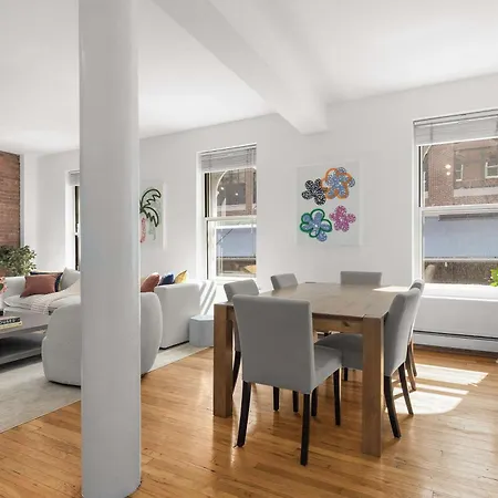 Seaport Place By Stayhaus Floor-through 1br Loft * New York