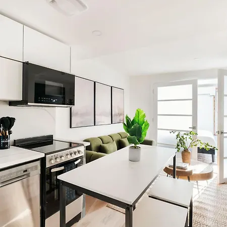 22-4a Sleek Modern 1br Gramercy Apartment