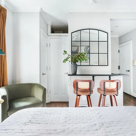 Apartment 234 Mott-9 Prime Soho Cozy New Wd In-unit *