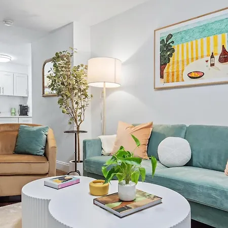 Chelsea Flat Private Garden Grill High Line Apartment *