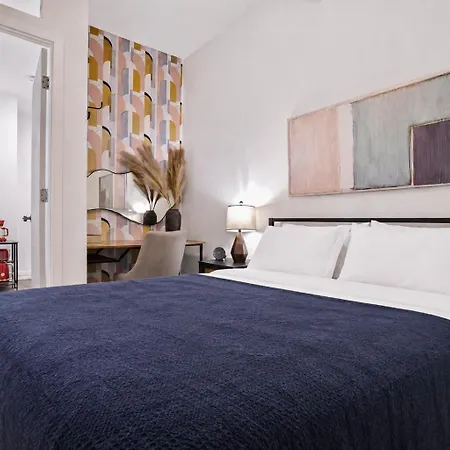 Apartment 2 Bedroom Quite & Cozy Unit Next To Park New York