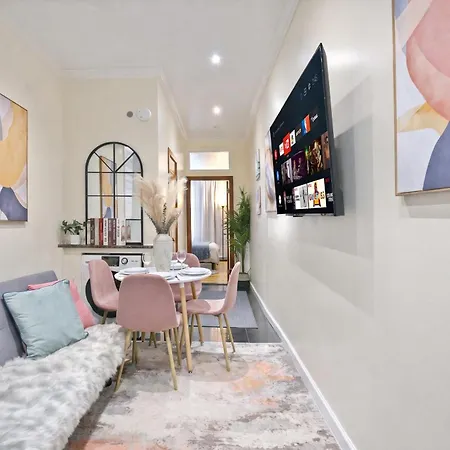 2 Bedroom Stylish Getaway New York