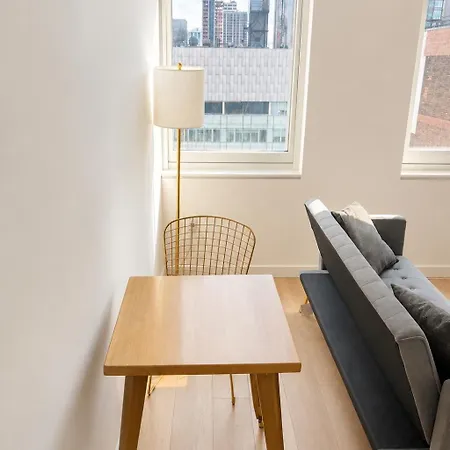 Luxury Midtown 2br, Views, 24-7 Doorman, W-d New York